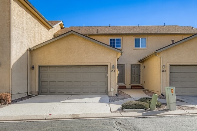 655 Bosque Vista Point