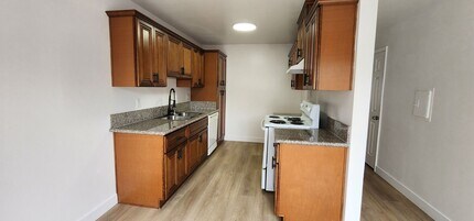 478 HUNT PK in Norwalk, CA - Foto de edificio - Interior Photo