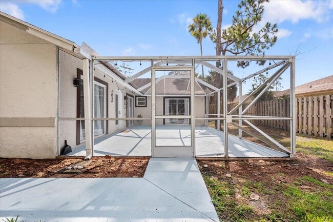 1329 Periwinkle Pl
