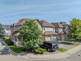4650 Kimbermount Av in Mississauga, ON - Building Photo