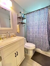 81 Newbury St, Unit 2 in Somerville, MA - Building Photo - Building Photo