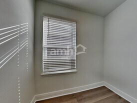 6741 Atlantic Bch Ave in Wesley Chapel, FL - Building Photo