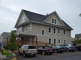 161 Post Rd in Fairfield, CT - Building Photo