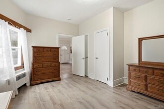 110 Gleneida Ave in Carmel, NY - Building Photo - Building Photo