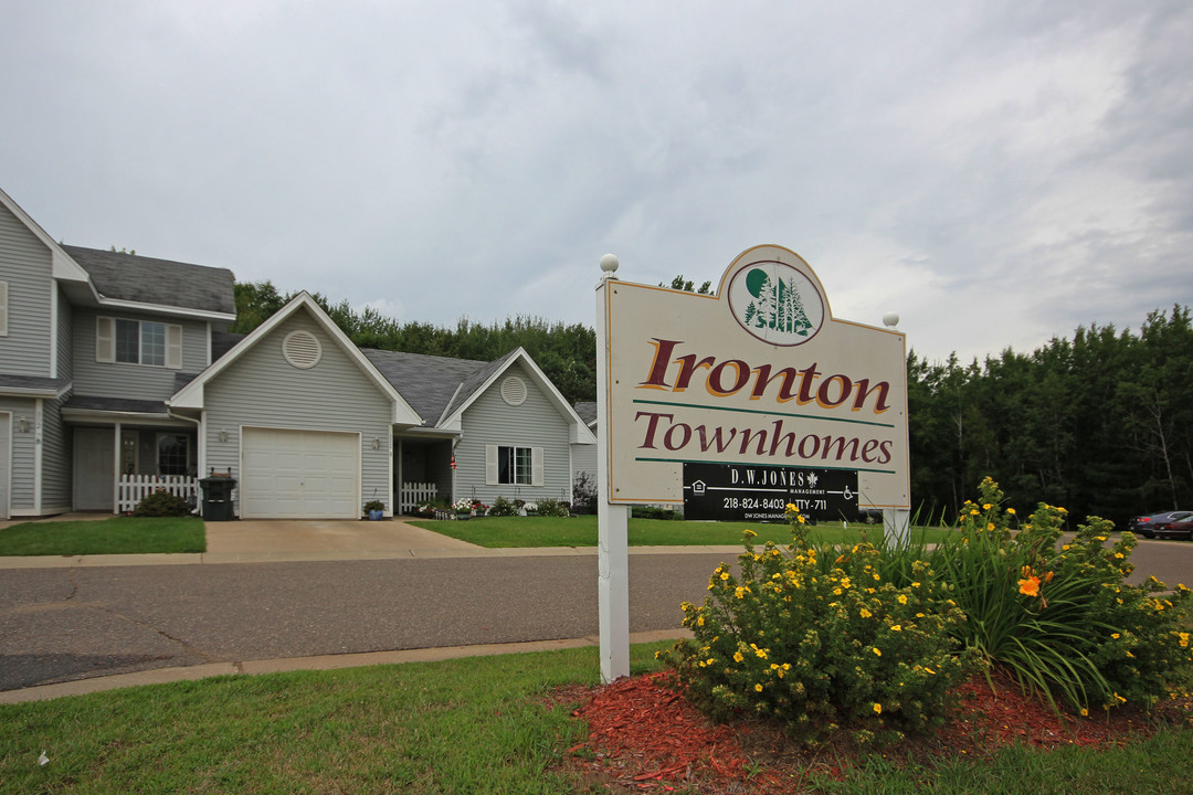 Ironton Townhomes in Ironton, MN - Building Photo