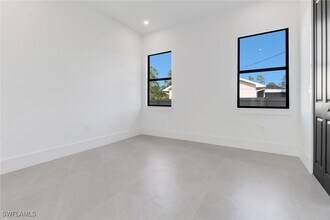 368 14th St SE in Naples, FL - Building Photo - Building Photo