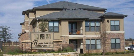 PECAN POINTE in Temple, TX - Foto de edificio - Building Photo