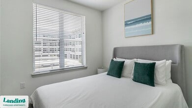 91 Jensen Dr, Unit 2107 in Houston, TX - Building Photo - Building Photo