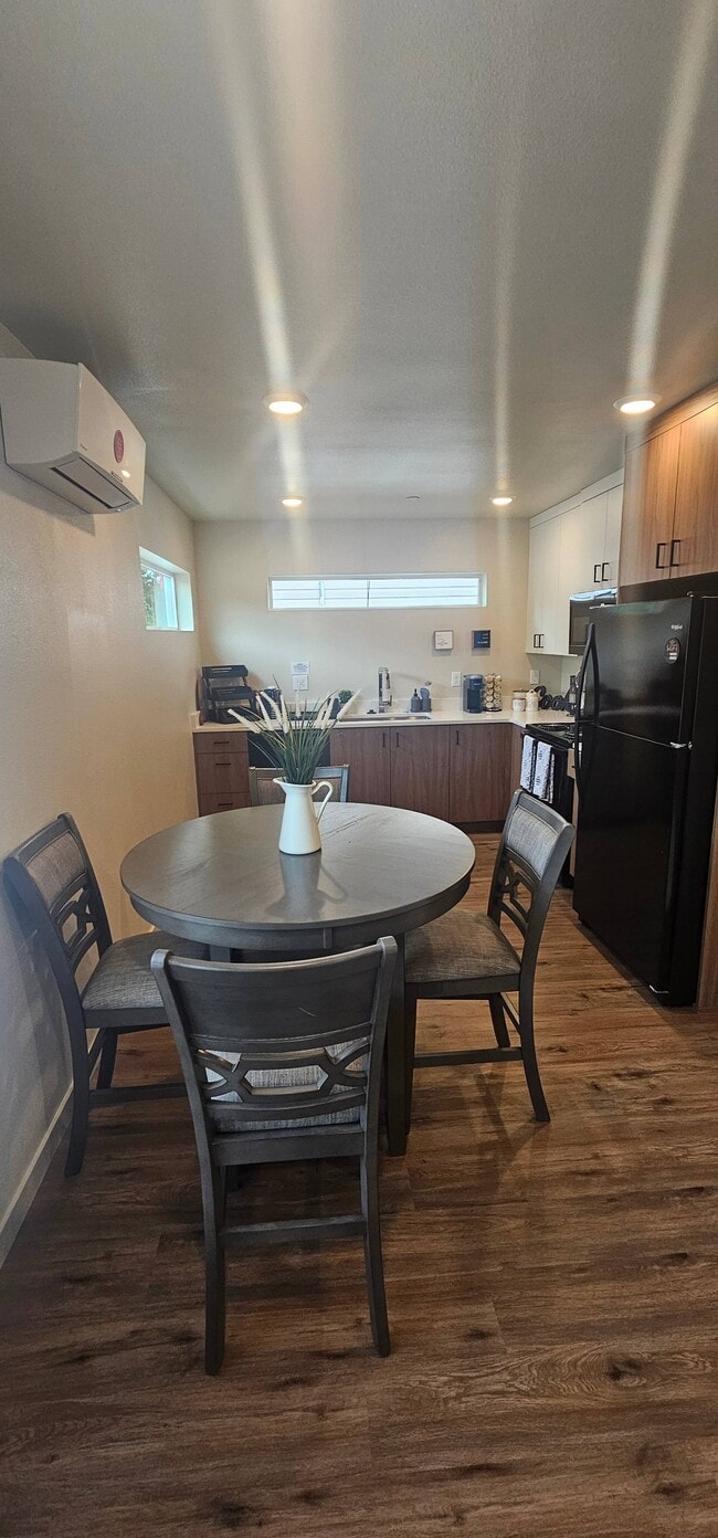 275 Ipswich St, Unit 261A in Gladstone, OR - Building Photo - Building Photo