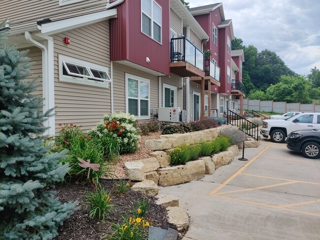 2312 WI-16, Unit Eagle Bluff in La crosse, WI - Building Photo - Building Photo