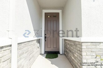 7041 Nystrom Wy in Roseville, CA - Building Photo - Building Photo