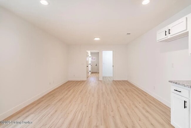 property at 1322 S Preston St