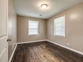 209 Elm St in Midwest City, OK - Building Photo - Building Photo