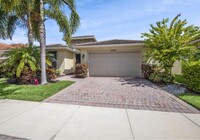 11532 SW Mountain Ash Cir in Port St. Lucie, FL - Foto de edificio - Building Photo