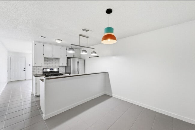 property at 3408 Dolphin Dr