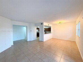 8850 NW 97th Ave in Doral, FL - Building Photo - Building Photo