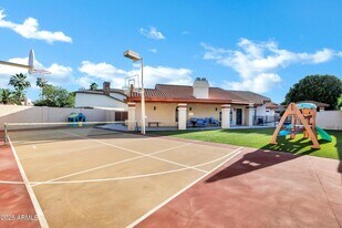 322 E Gary Cir in Mesa, AZ - Building Photo