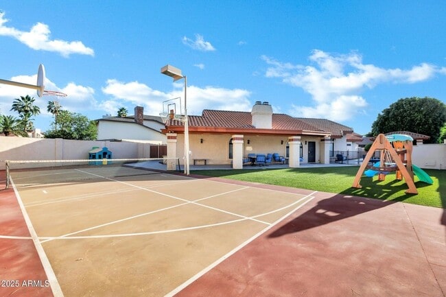 property at 322 E Gary Cir