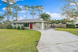 5854 SE Orange Blossom Trail in Hobe Sound, FL - Building Photo - Building Photo