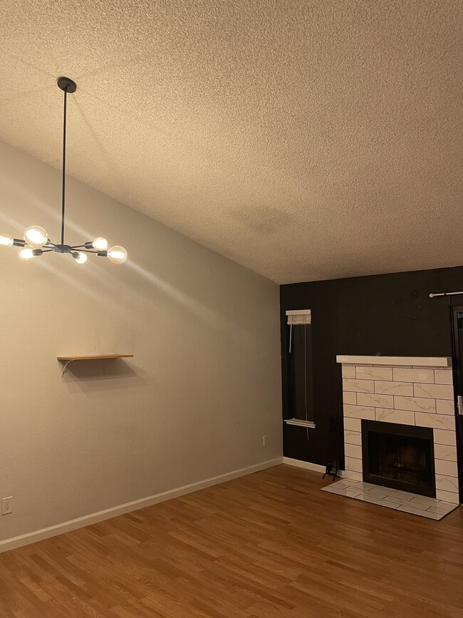 250 Del Verde Cir, Unit 6 in Sacramento, CA - Building Photo - Building Photo