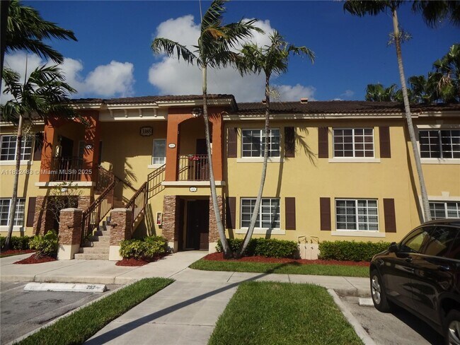 3385 NE 10th St in Homestead, FL - Building Photo - Building Photo