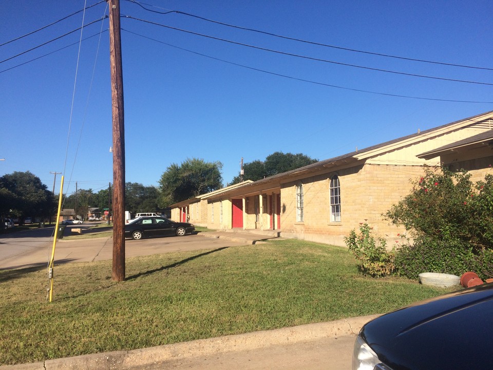 Mesa Verde Campus Homes in Bryan, TX - Foto de edificio