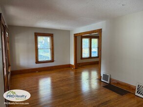 100 W 36th St in Minneapolis, MN - Building Photo - Building Photo
