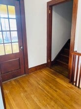 620 High St, Unit 2nd floor in Middletown, CT - Foto de edificio - Building Photo