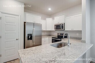 12258 Frazier Ln in Gulfport, MS - Building Photo - Building Photo