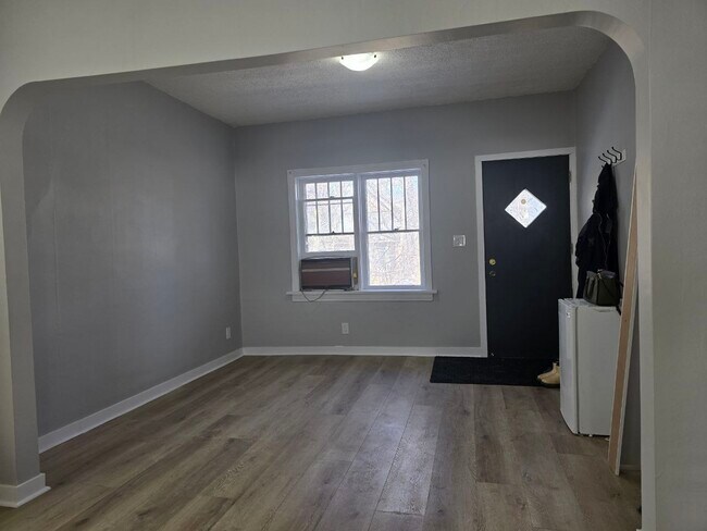 574 Mulvey Av in Winnipeg, MB - Building Photo - Building Photo