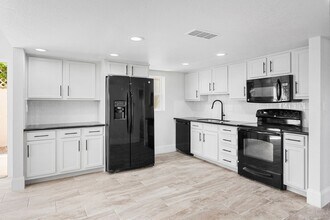 6350 N 78th St in Scottsdale, AZ - Building Photo - Building Photo