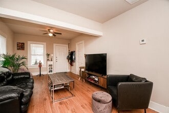 5221 Darling St in Houston, TX - Building Photo - Building Photo