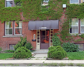 3 Bruce St in Hamilton, ON - Building Photo - Building Photo