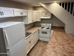 528 E Navajo Ave in Apache Junction, AZ - Building Photo - Building Photo