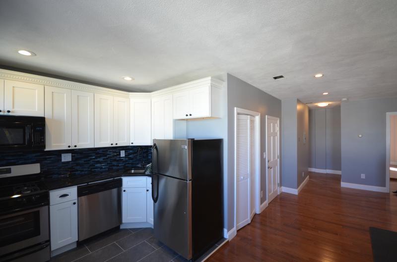 349 Sumner St, Unit 2 in Boston, MA - Building Photo