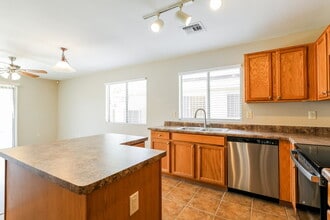6860 S Cottontail Run Ave in Tucson, AZ - Building Photo - Building Photo