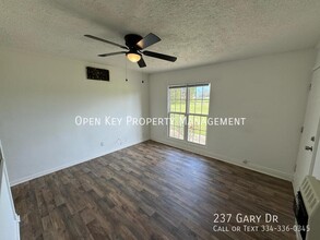 237 Gary Dr in Midland City, AL - Building Photo - Building Photo