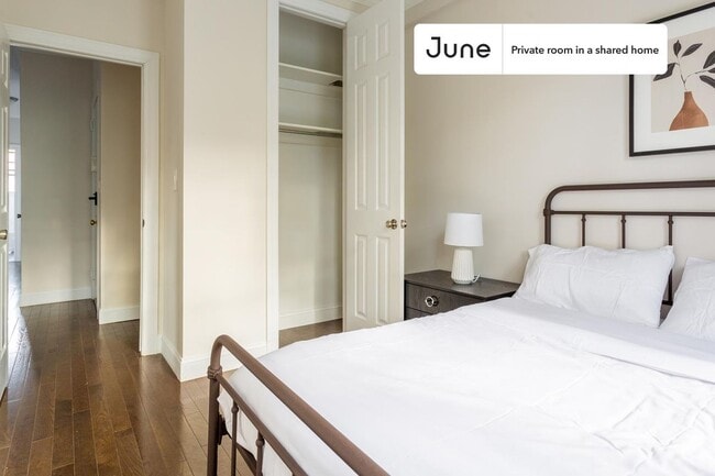 Room in Shared 4 bed/1 bath home, Unit B in New York, NY - Building Photo - Building Photo