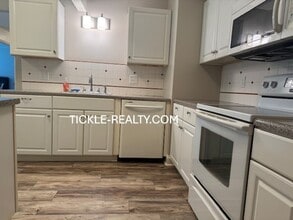 23 Great Wood Ct in Fairport, NY - Building Photo - Building Photo