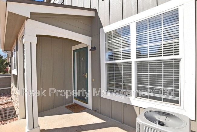 2203 Copper Creek Dr in Fort Collins, CO - Building Photo - Building Photo