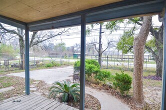 10340 Tanner Rd in Houston, TX - Building Photo - Building Photo