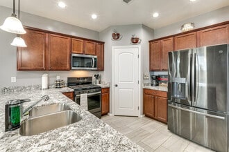 12281 Pegasus Rd in Flagstaff, AZ - Foto de edificio - Building Photo