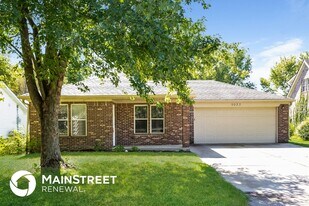 9033 E 12th St in Indianapolis, IN - Building Photo