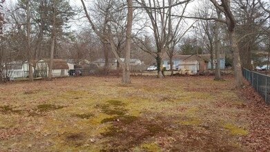 1319 Eisenhower St in Lakewood, NJ - Building Photo - Building Photo