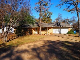 118 Perkins Rd in Krugerville, TX - Building Photo