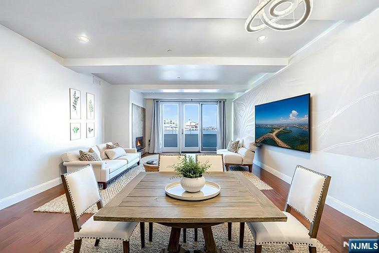 600 Harbor Blvd in Weehawken, NJ - Building Photo