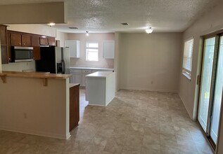 421 Carothers St in Copperas Cove, TX - Building Photo - Building Photo