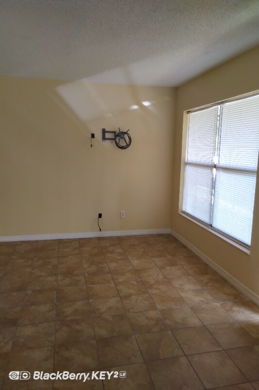 108 Lacosta Ln in Daytona Beach, FL - Building Photo - Building Photo