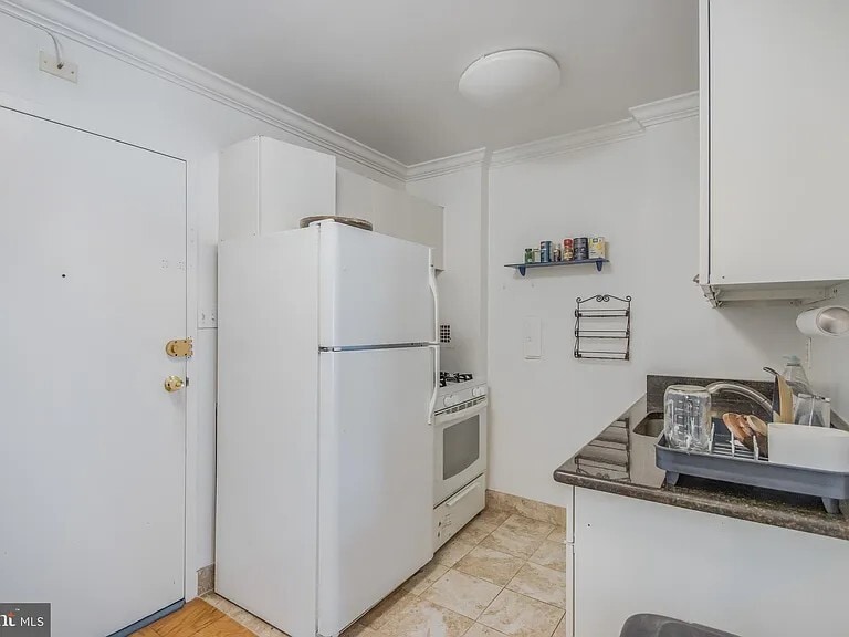 922 24th St NW, Unit #415 in Washington, DC - Building Photo