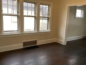 5550 N 35th St in Milwaukee, WI - Building Photo - Building Photo